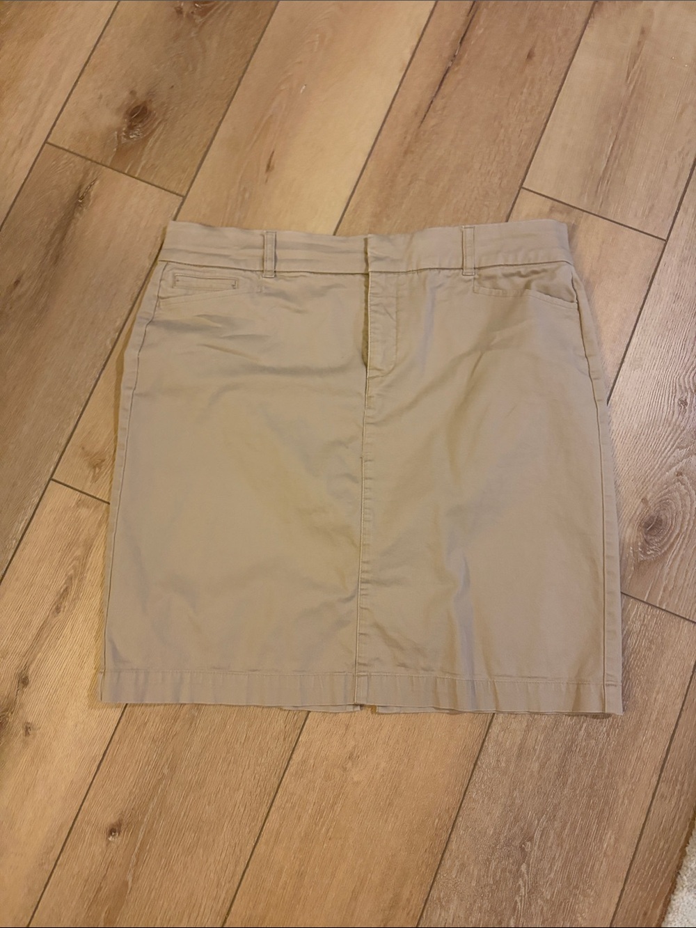 Classic Beige Women’s Skirt 14 JM